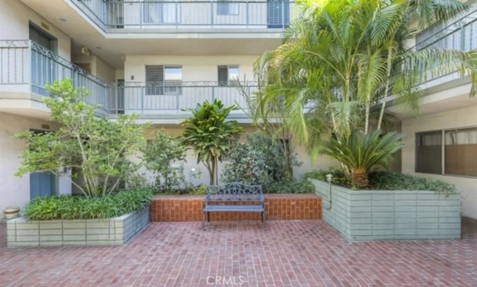 27 Finley photo 5