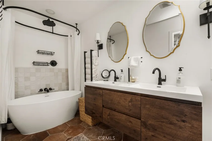 24725 Santa Clara #10 photo 35