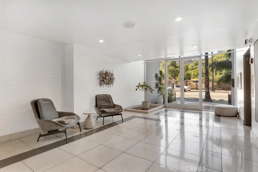 7560 Hollywood Boulevard #110 photo 30