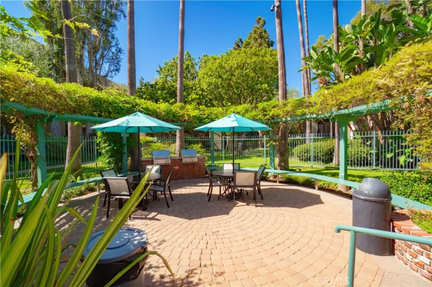 576 N Bellflower #222 photo 20