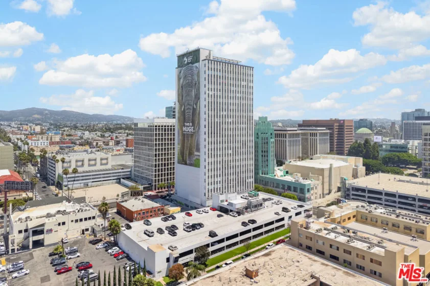3810 Wilshire Boulevard #1108 photo 30