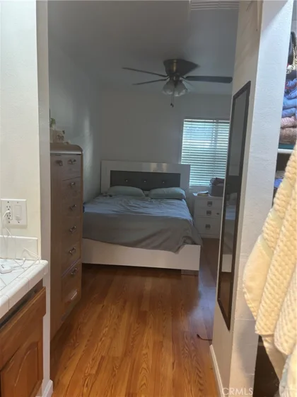 21801 Roscoe photo 9