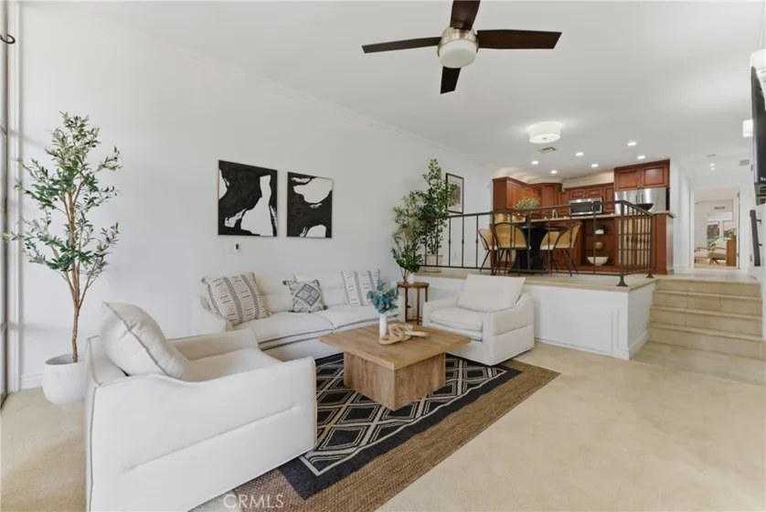 8208 N Marina Pacifica photo 10