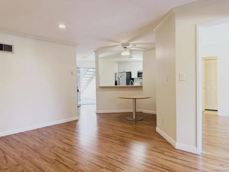 7405 Charmant Drive #2013 photo 19