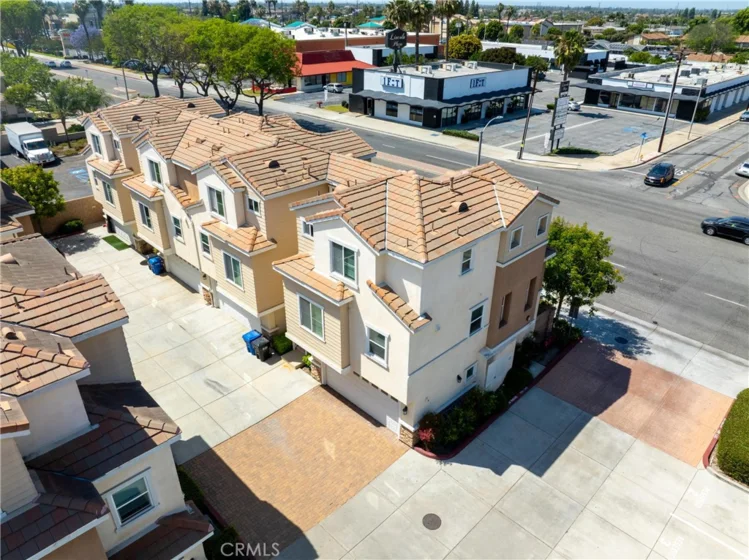 6168 Lincoln photo 19