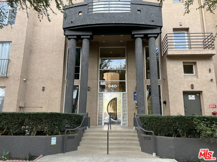 640 W 4th Street #205 photo 1