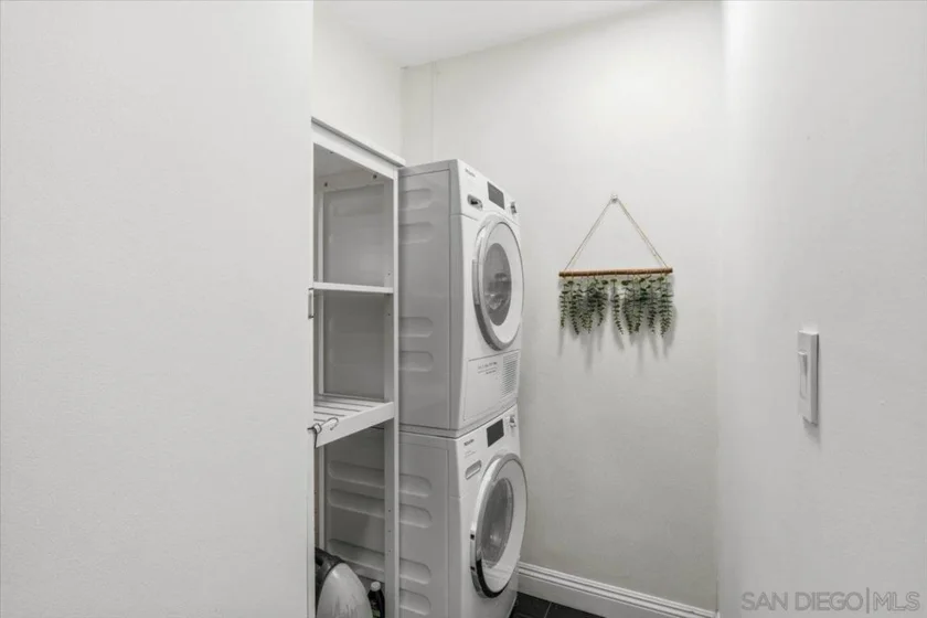 950 6th Avenue #432 photo 19