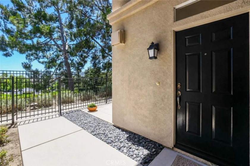 8 Veneto Lane photo 15
