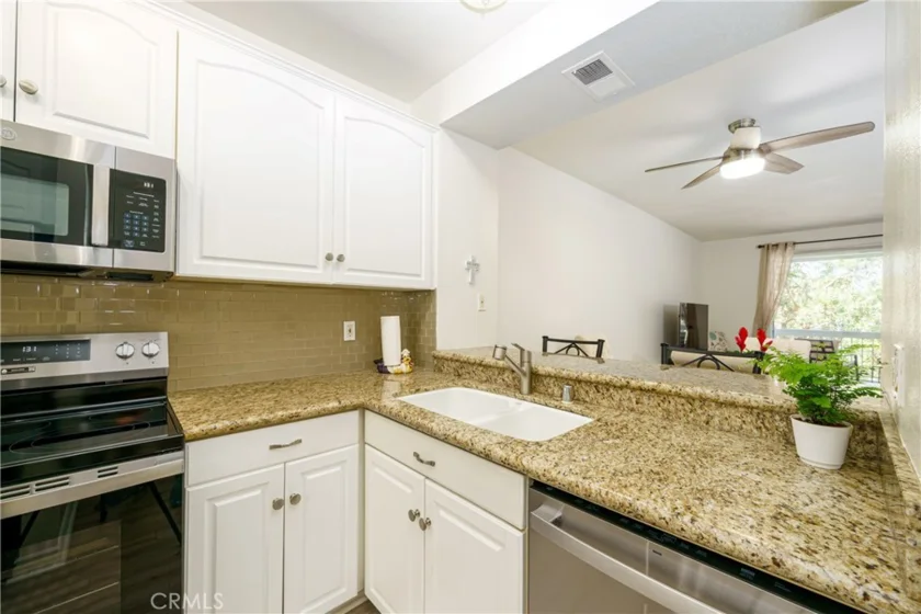 20301 Bluffside Circle #211 photo 10