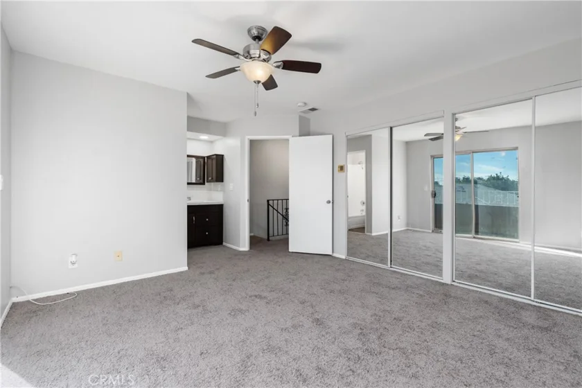941 Elm #16 photo 12
