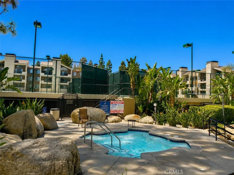 5535 Canoga #210 photo 12