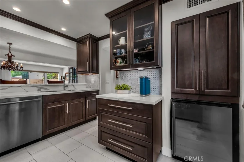 21555 Burbank Boulevard #47 photo 7