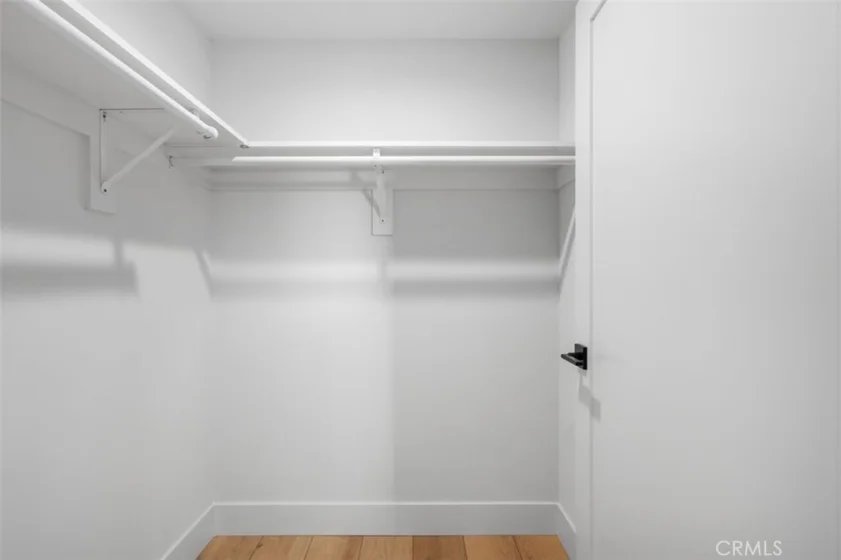 150 S Oak Knoll #202 photo 35