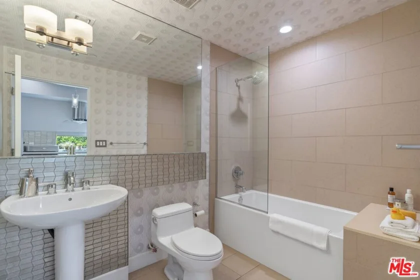1250 N Harper Avenue #302 photo 28
