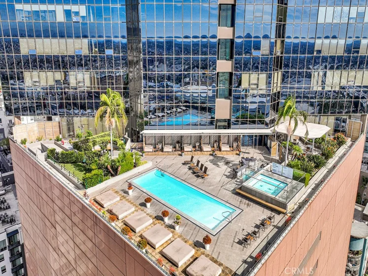 1100 Wilshire #2901 photo 22