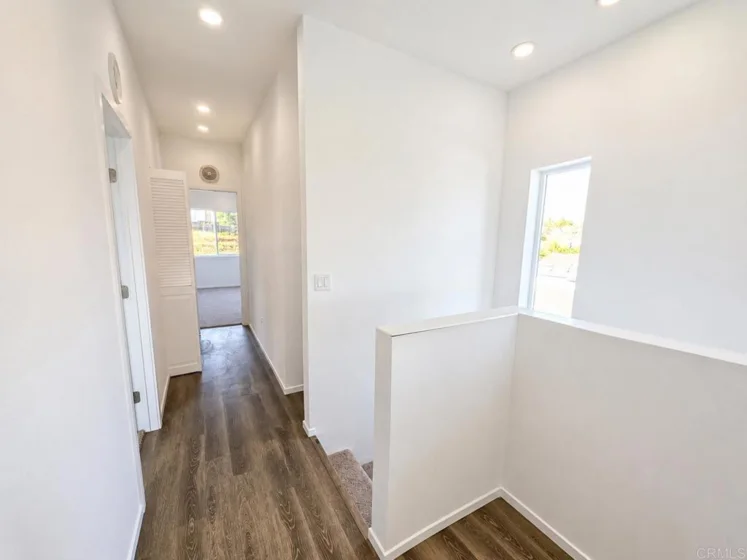 4968 Ocean View Boulevard photo 15