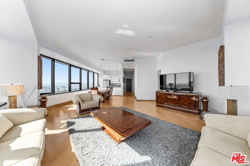 1100 Wilshire Boulevard #3508 photo 4