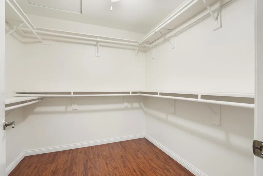 18242 Parkview Lane #208 photo 17