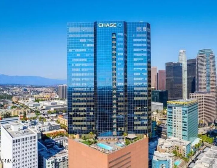 1100 Wilshire Boulevard #3206 photo 1