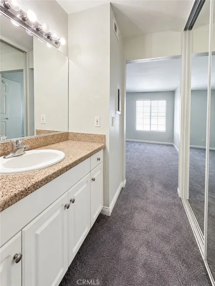 5520 Owensmouth #311 photo 20