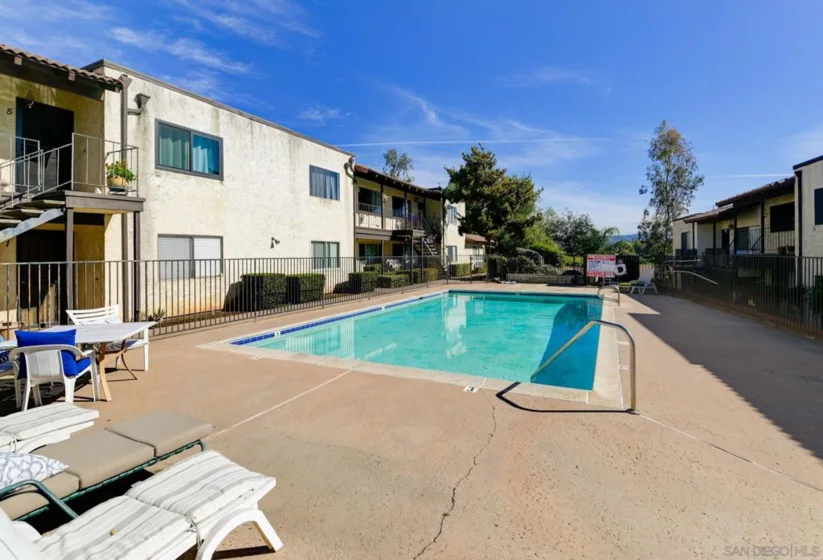 625 S Fig Street #10 photo 23