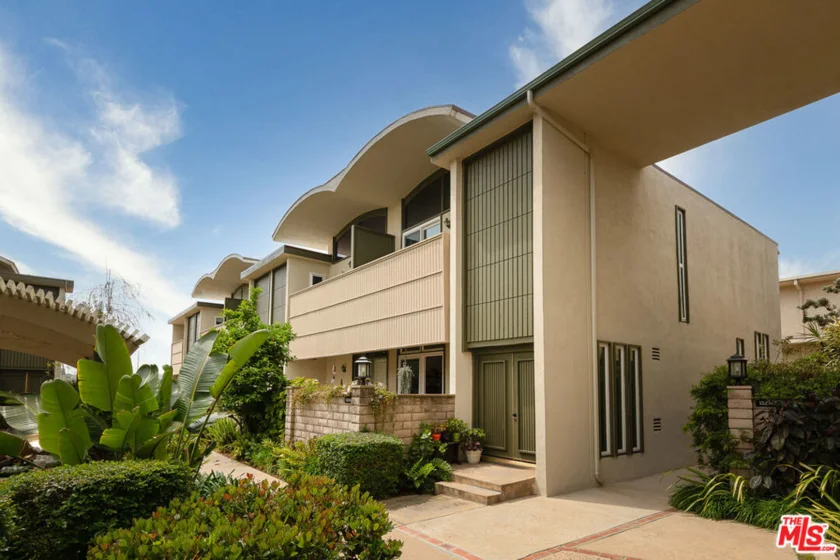 13214 Fiji Way #P photo 1