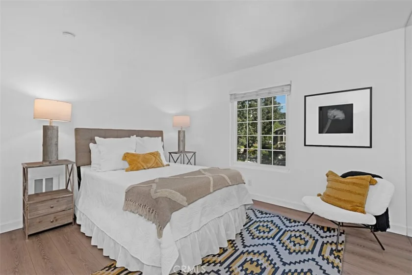 254 Streamwood photo 20