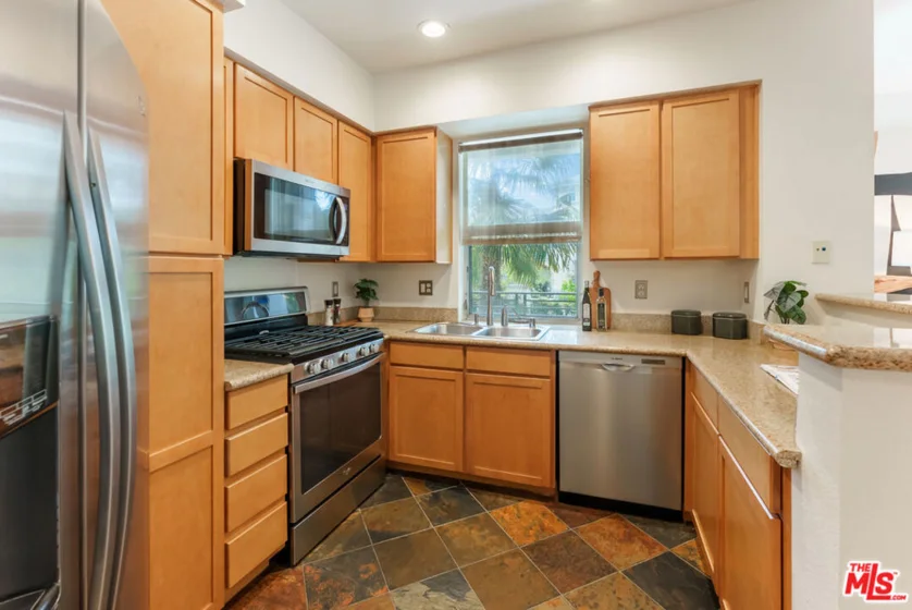 6400 Crescent Parkway #202 photo 7