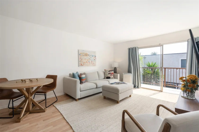 5051 La Jolla Boulevard #306 photo 1