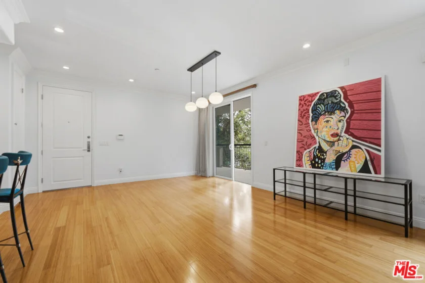 8121 Norton Avenue #201 photo 3