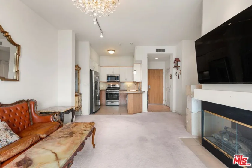 267 S San Pedro Street #623 photo 40