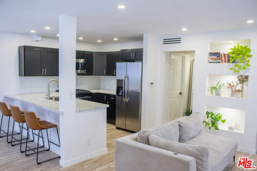 11230 Peach Grove Street #208 photo 1