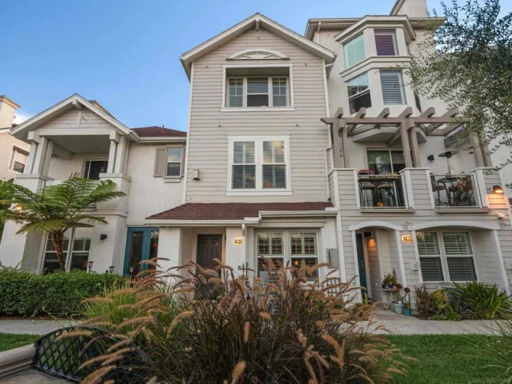 790 Harbor Cliff Way #191 photo 31