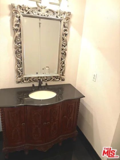 450 S Maple Drive #403 photo 13