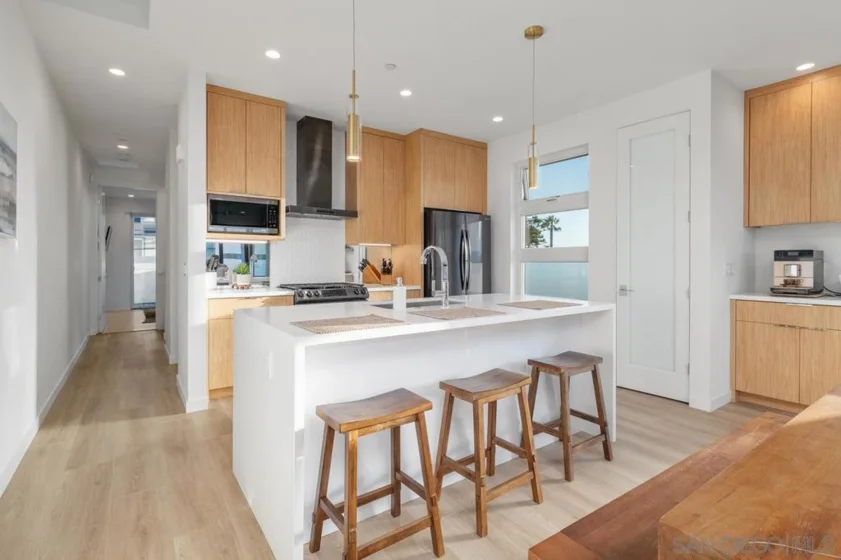 119 Date Avenue photo 10