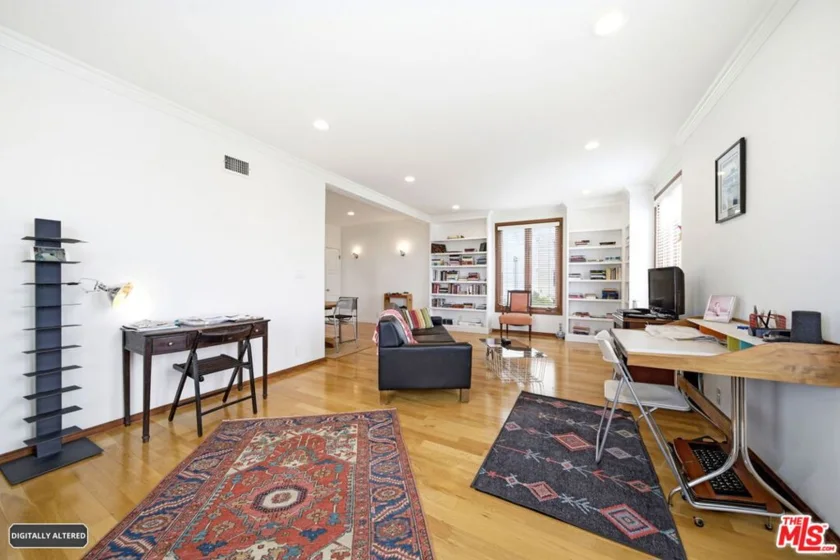 1424 N Crescent Heights Boulevard #49 photo 2