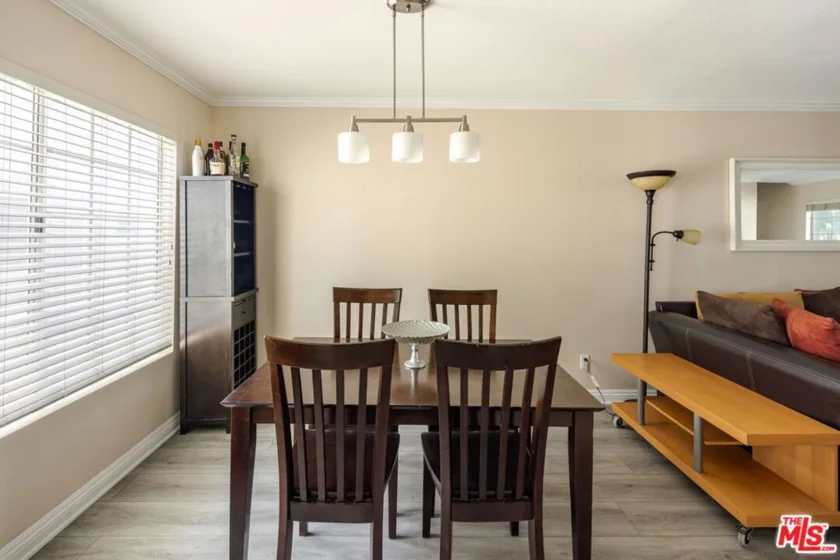 154 N Meridith Avenue #7 photo 7