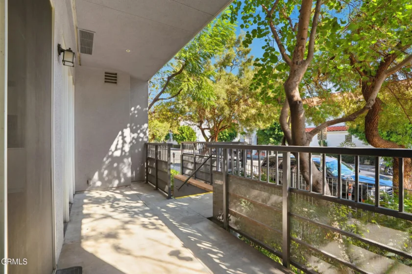 629 Traction Avenue #105 photo 18