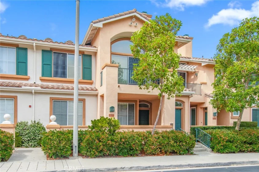 2605 Ladrillo Aisle photo 1