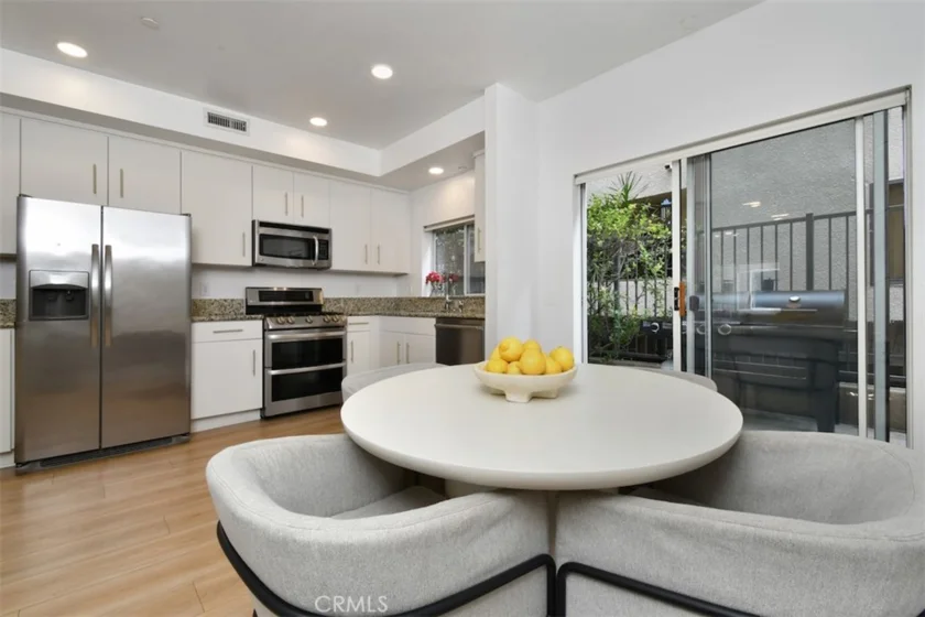 10918 Morrison Street #3 photo 5
