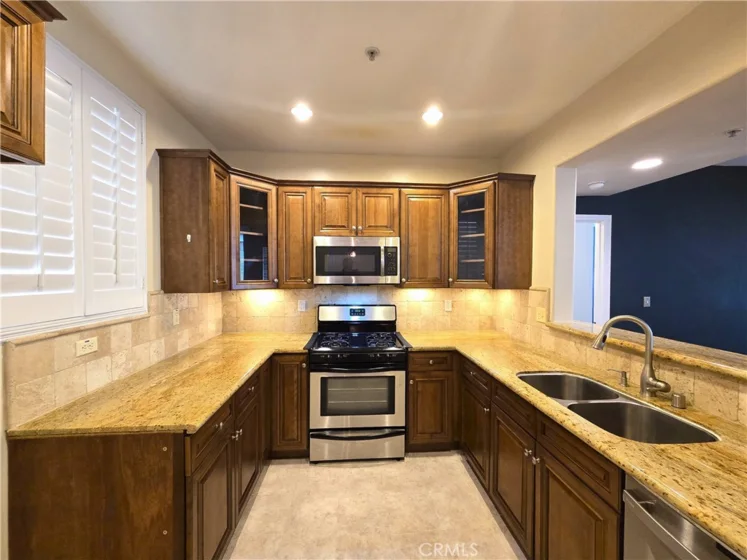 4724 Kester Avenue #409 photo 1