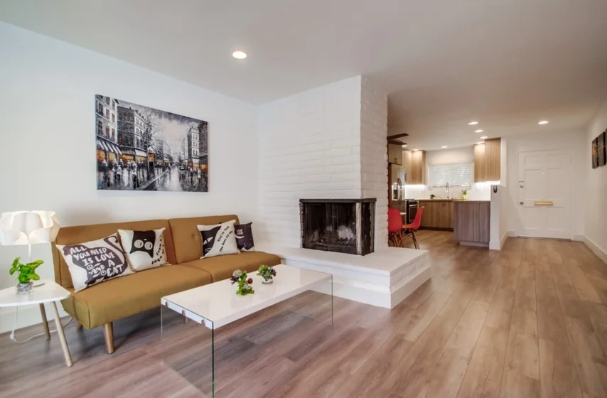 802 E E Washington Avenue #B photo 1