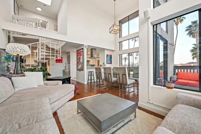 881 Thomas Avenue #21 photo 1