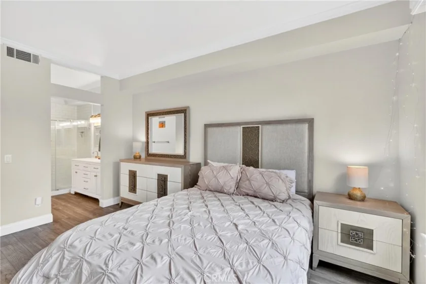 1027 S Stresa photo 12