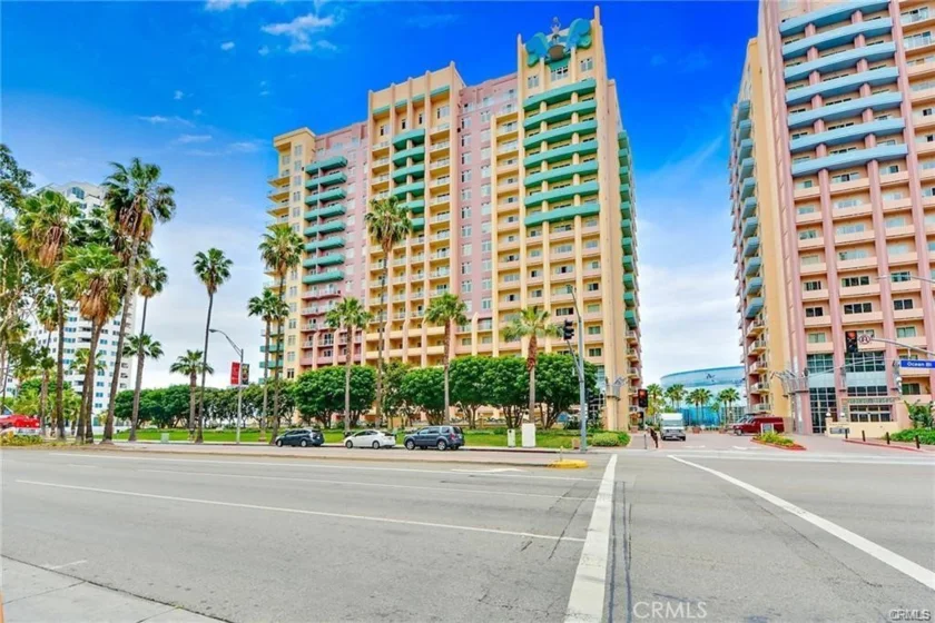 488 E Ocean Boulevard #105 photo 25