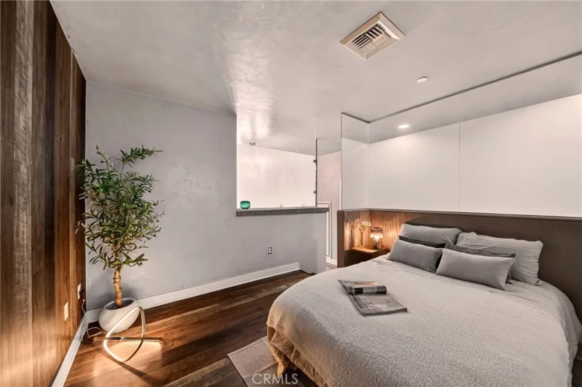 3810 Wilshire Boulevard #909 photo 8