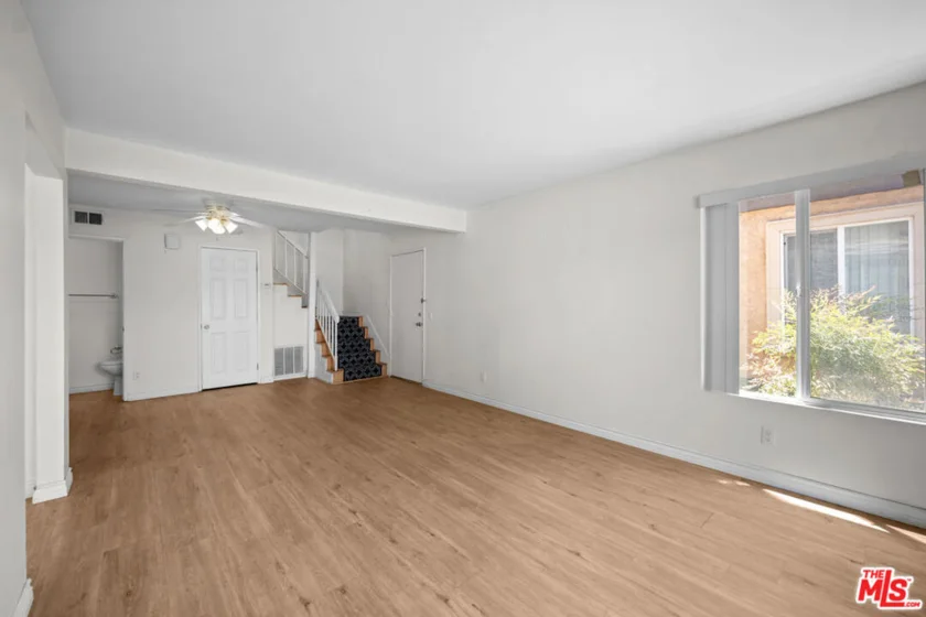 12334 Runnymede Street #5 photo 19