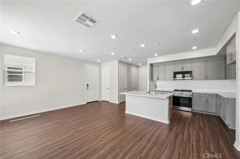 3175 Teralina Circle photo 11