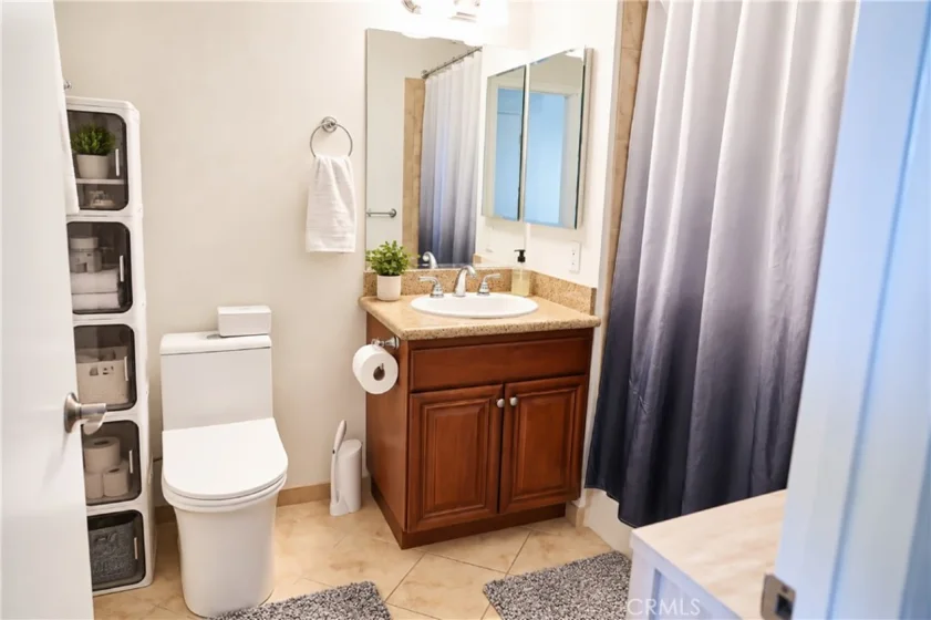 13951 Sherman Way #301 photo 11