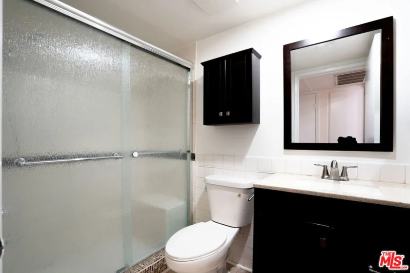 433 S Manhattan Place #108 photo 21